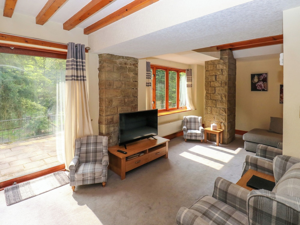 Highwood Lodge