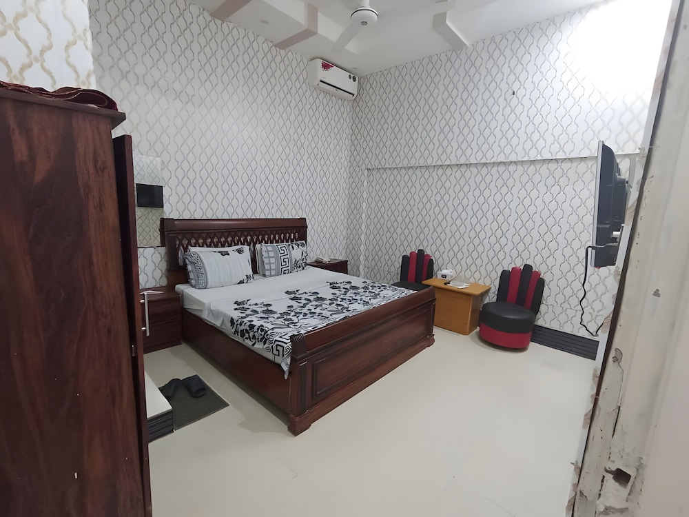 Hotel New Royal Residency
