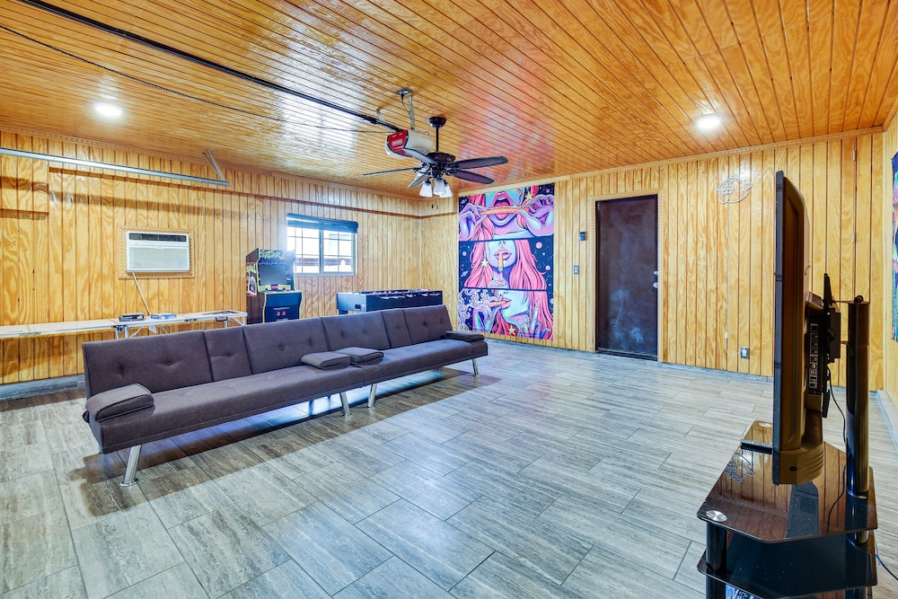 lounge