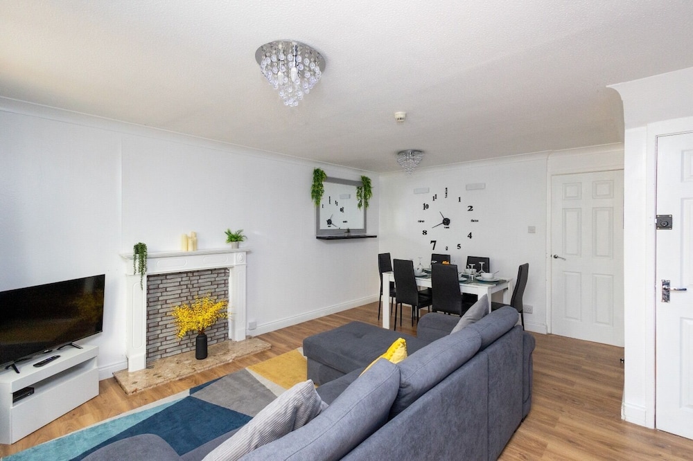 6 Guests - Pet Friendly - 10min Leeds City Centre