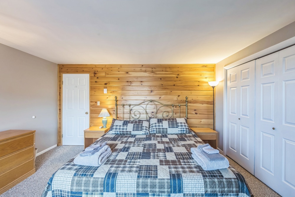 Echo 7 Building D - Retreat With Mountain Views 2 Bedroom Townhouse by The Summit at Gore Mountain