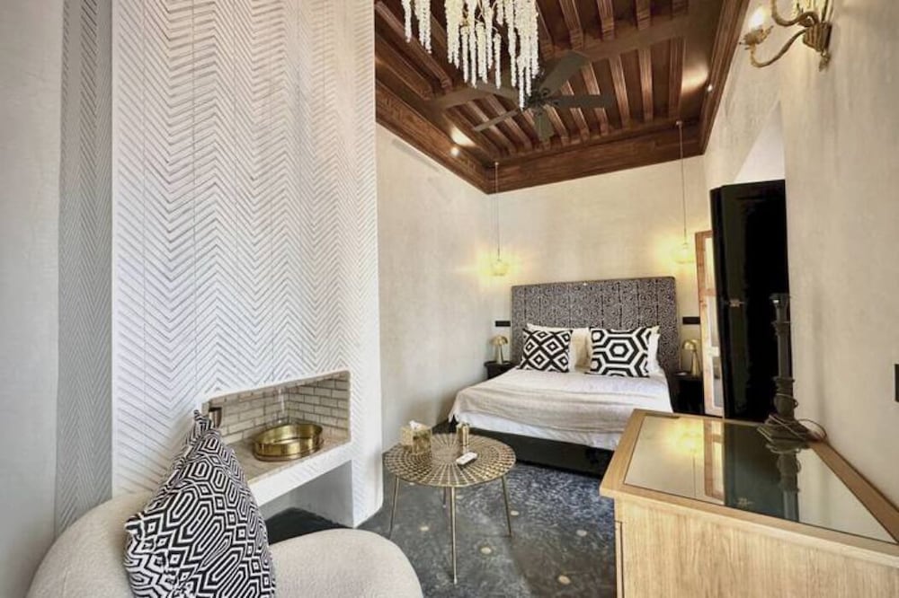 Riad LallaBaya