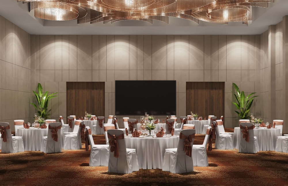 Hilton Hyderabad Genome Valley Resort & Spa