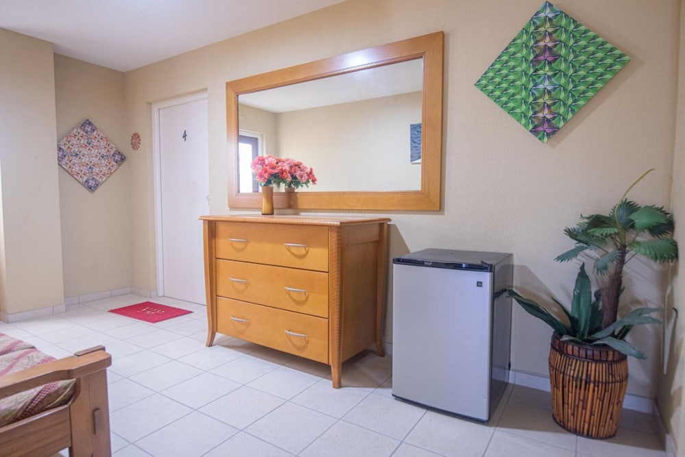 NEW Bay Harbor Studio 202