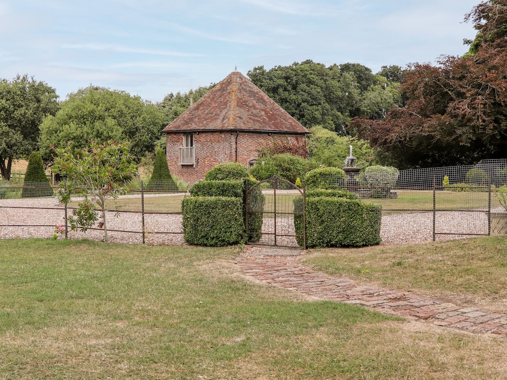 Solton Manor