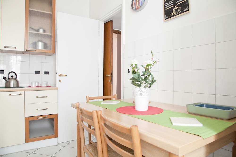 Kamchu Apartments Sigle Room Also for Couple Park View