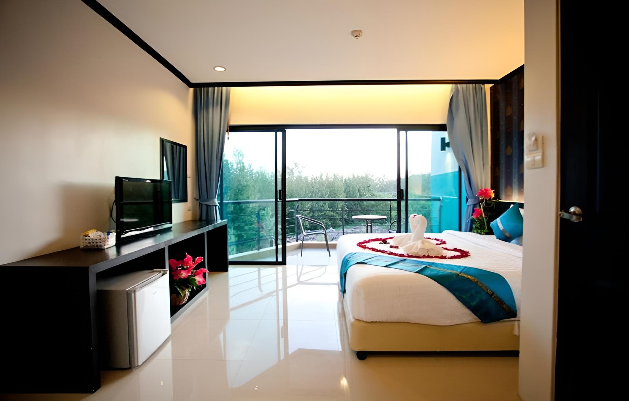 Kata Green Beach Hotel