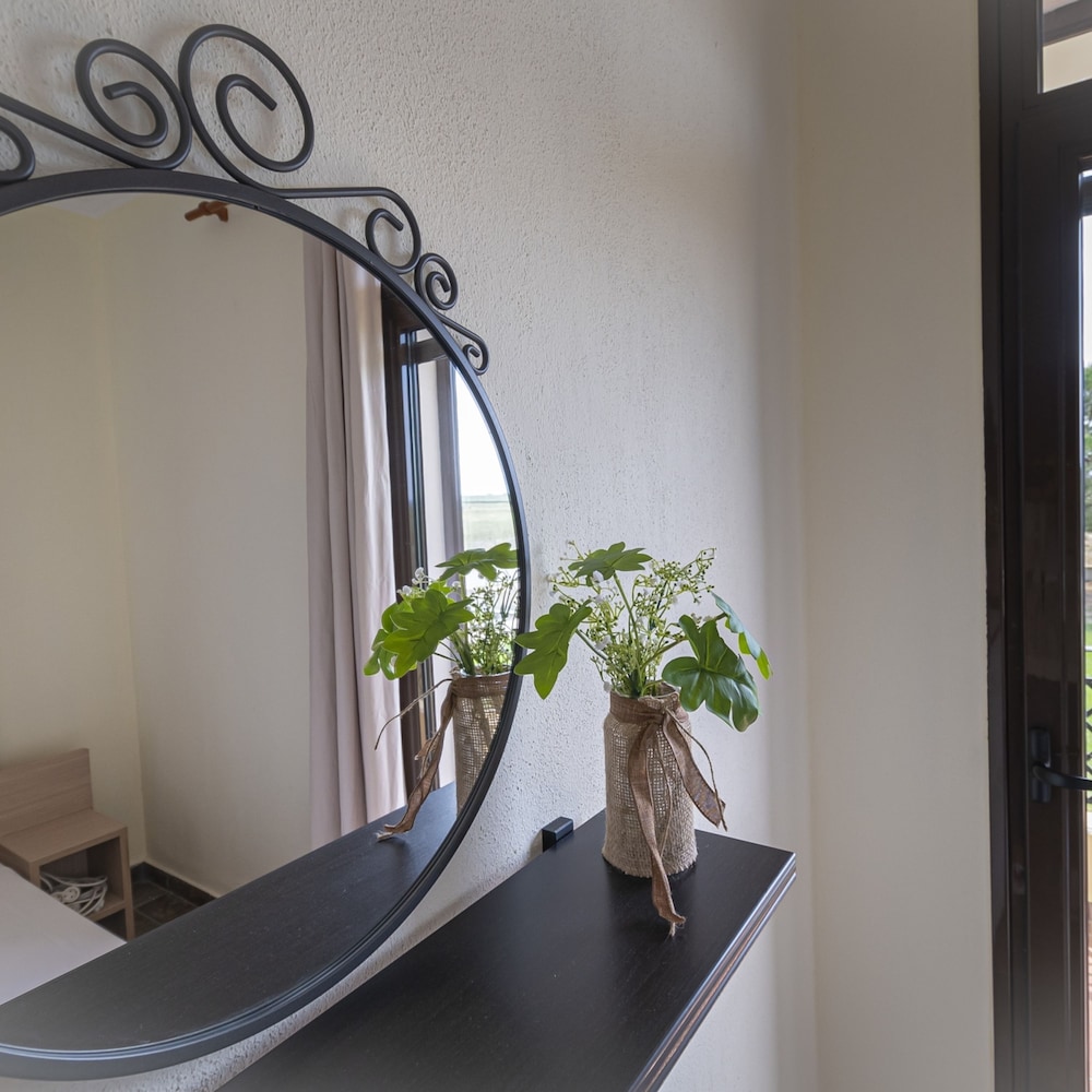 Rose Mama Natura by Rentals Pro view 4