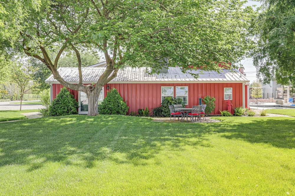 Serene Hughson Vacation Rental w/ Shared Pool