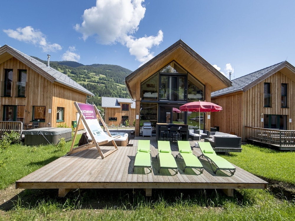 Attractive Chalet With hot tub