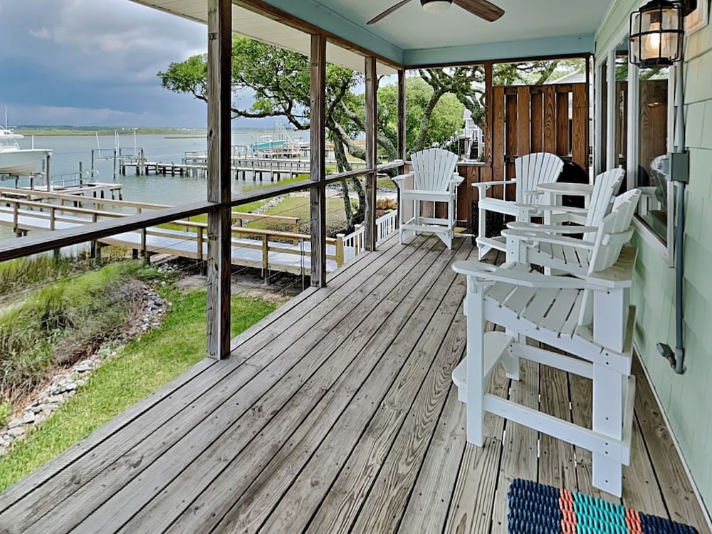 The Hydeaway by Topsail Realty