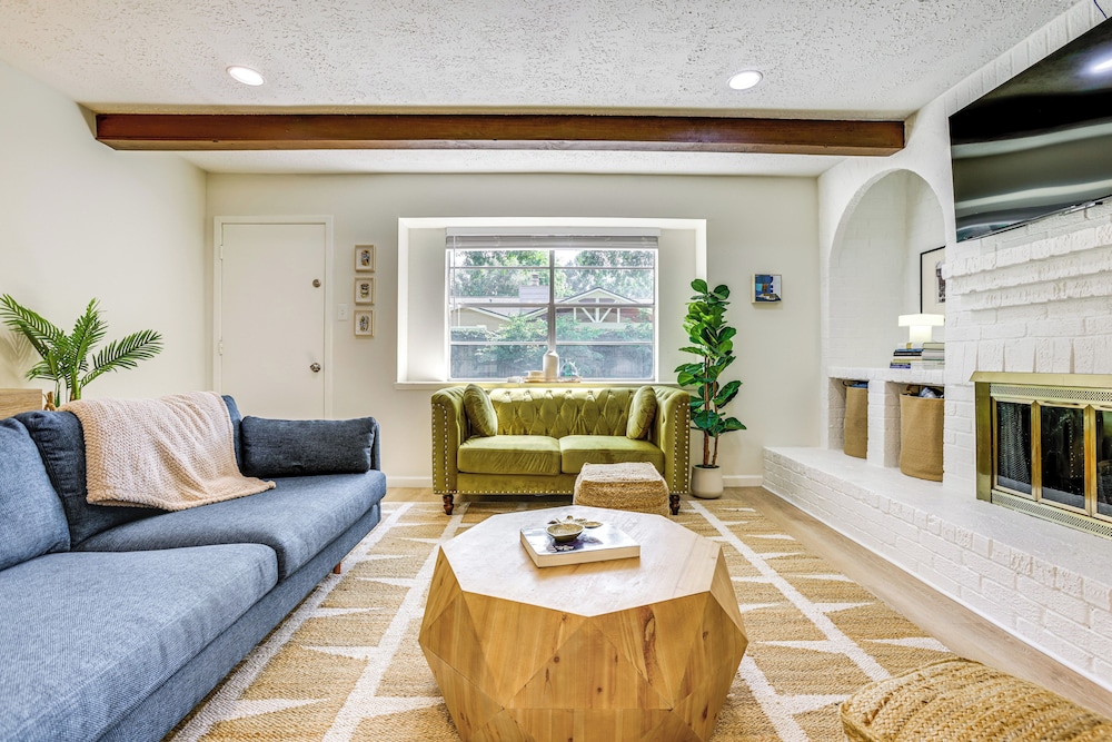 5 Mi to Lake Houston: Family Home in Humble