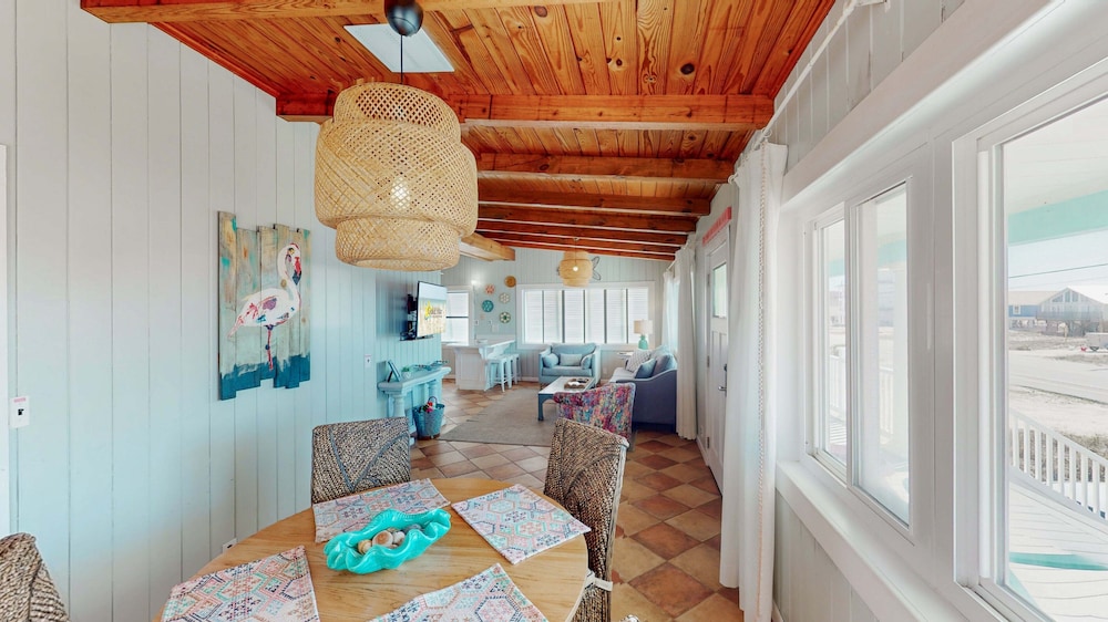 Charming 3br/2ba Boho Beach Cottage in Gulf Shores