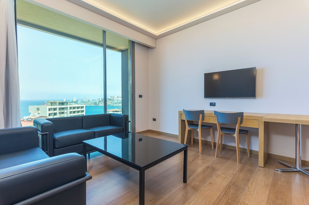 Jounieh Living - Residences by Local Host
