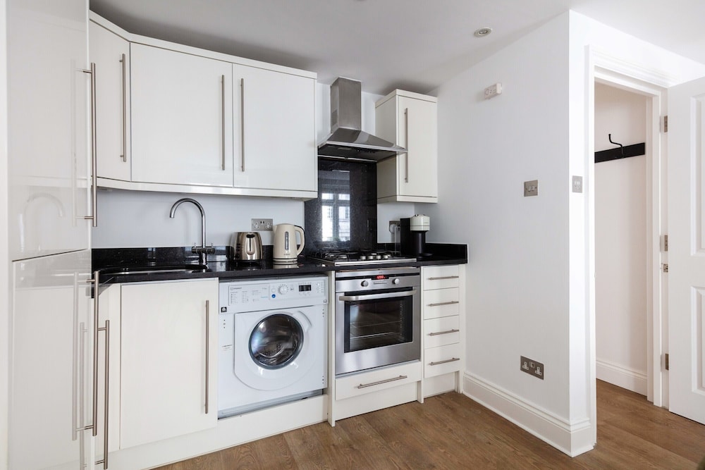 Stylish 1BR in the Heart of Westminster