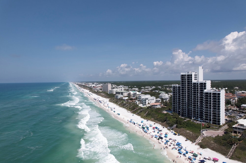 1 Incredible View by Avantstay Emerald Coast Views on Beach! view 3