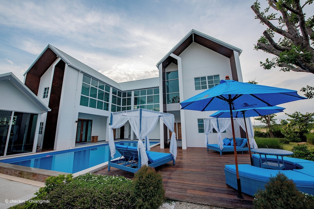 Buffalo Island Resort
