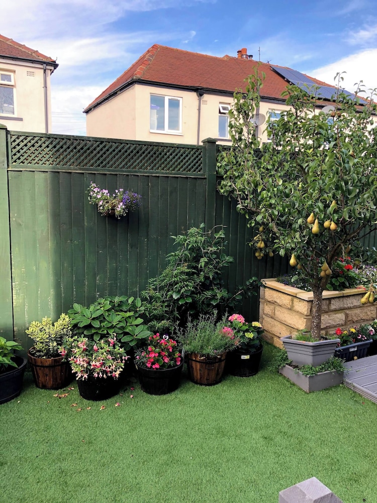 Private Flat in Wrose, Shipley, Bradford