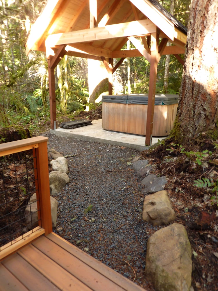 Copper Creek Inn at Mt Rainier