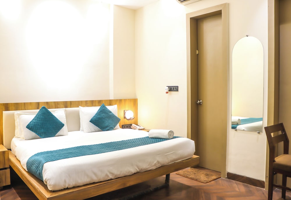 Narrow Gauge Hotel