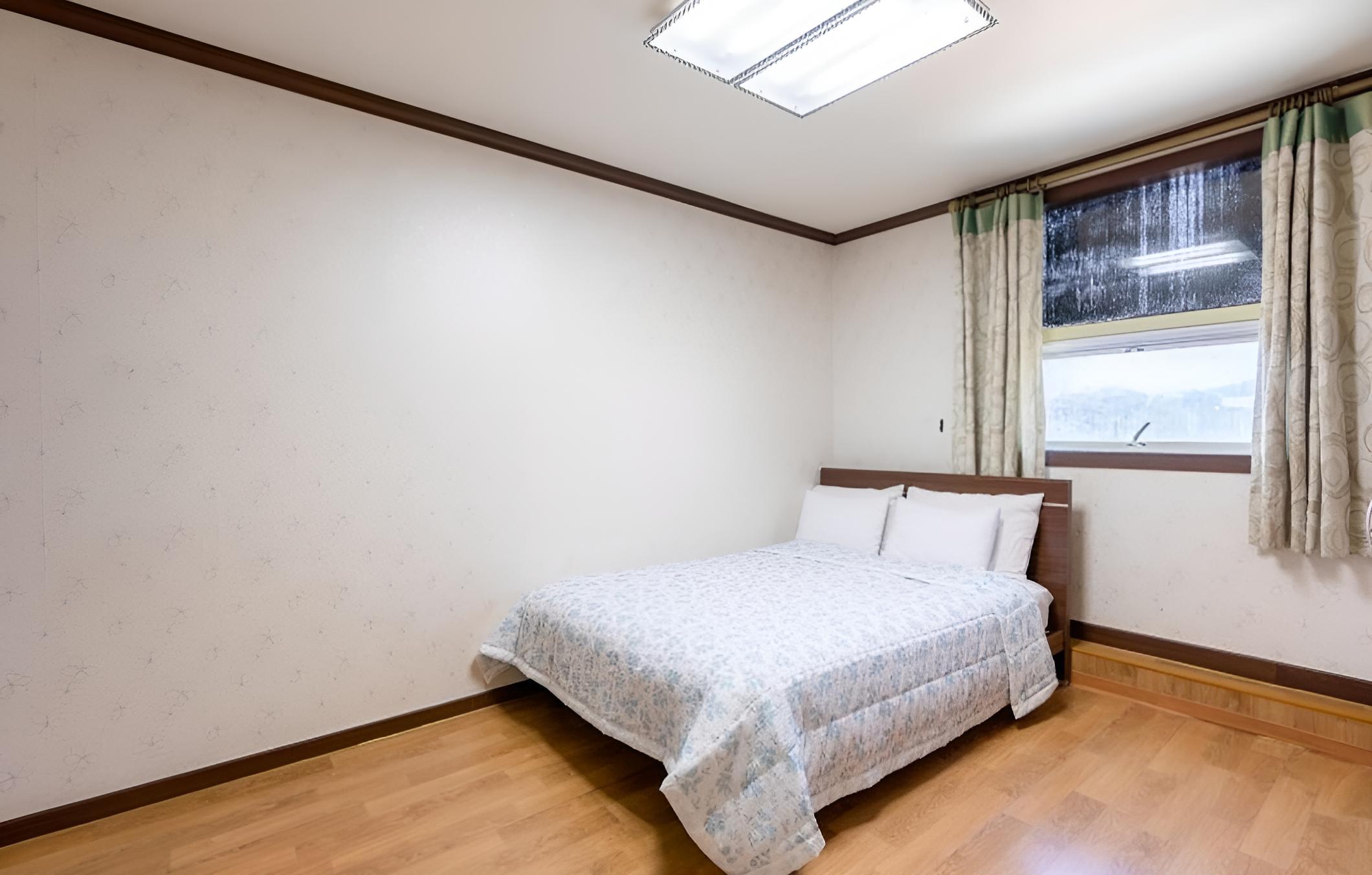 Daebudo Haesong Pension view 4