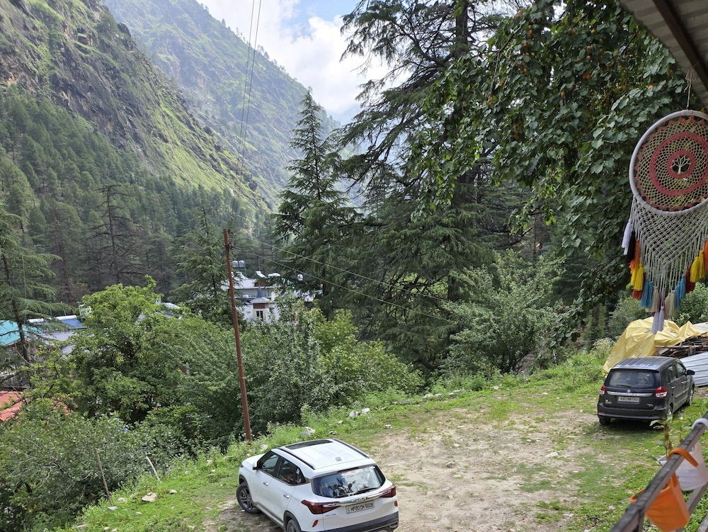 Royal Star Kasol