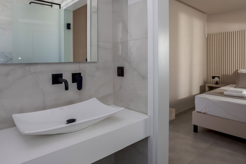 Potame Suite by Estia Pool View