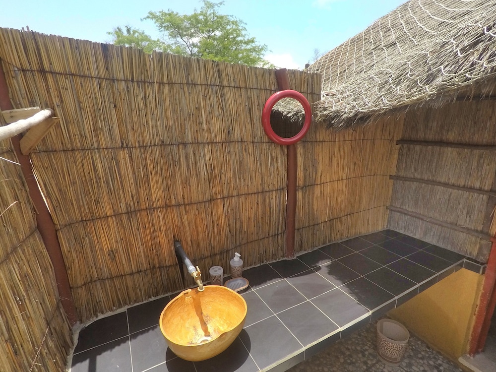 Hakuna Lodge