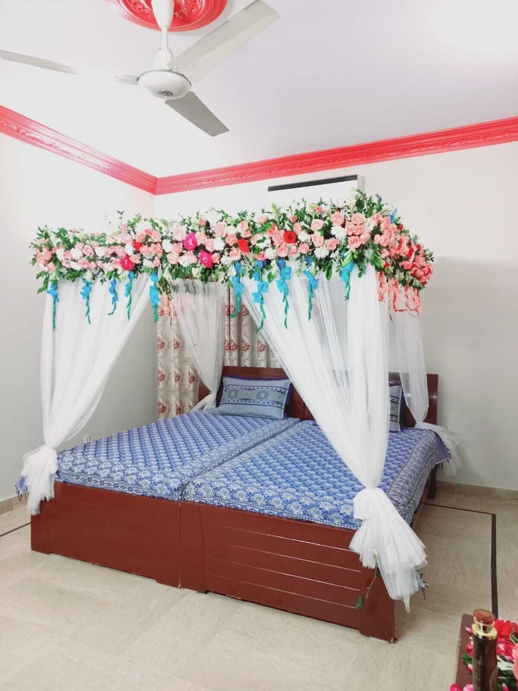 BNB Rose Lodge Family Guest House