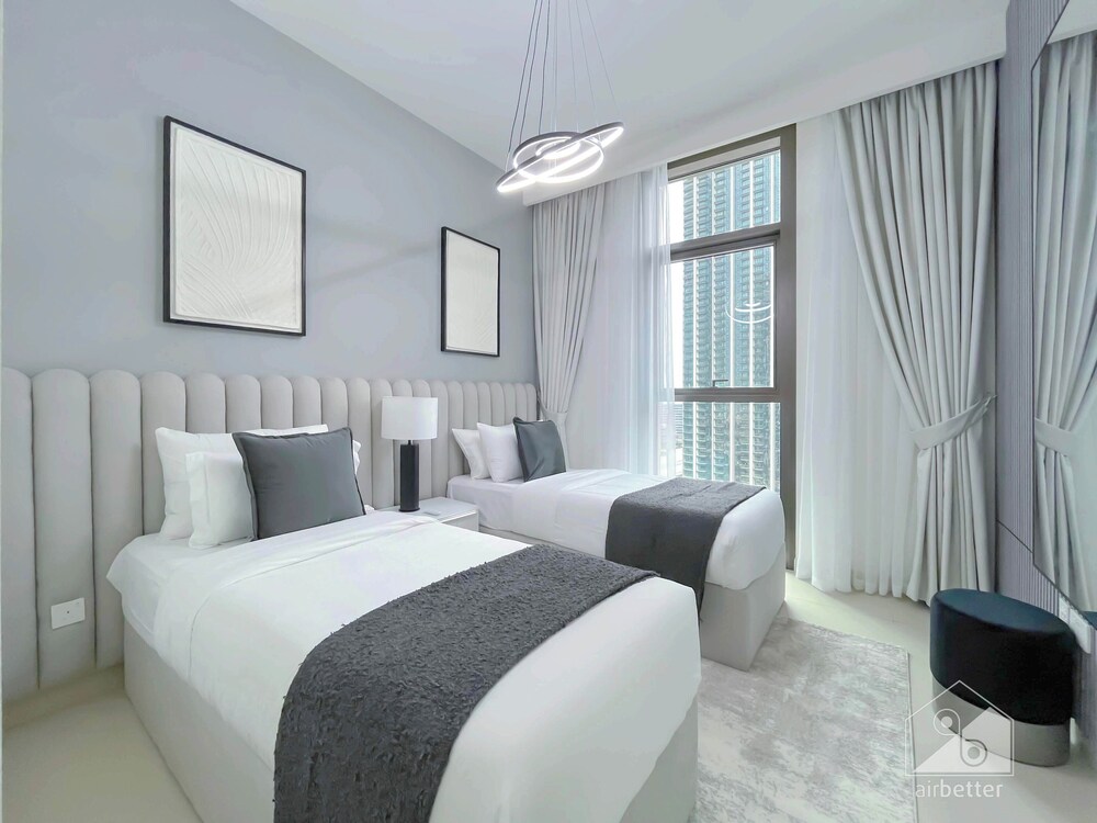 Burj Crown Luxury 3bedroom Balcony & View