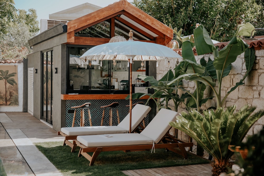 Hotel Paye Alaçatı - Image 1