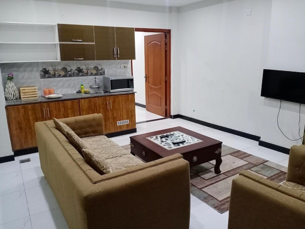 Greenleaf Suites view 3