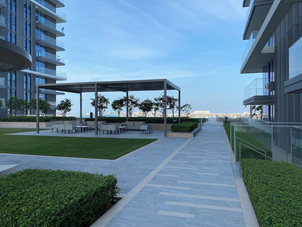 YOUR STAY Apartments Luxury Beachfront Living
