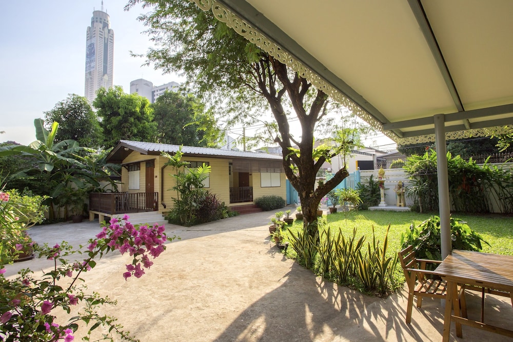 The Bangkokians City Garden Home