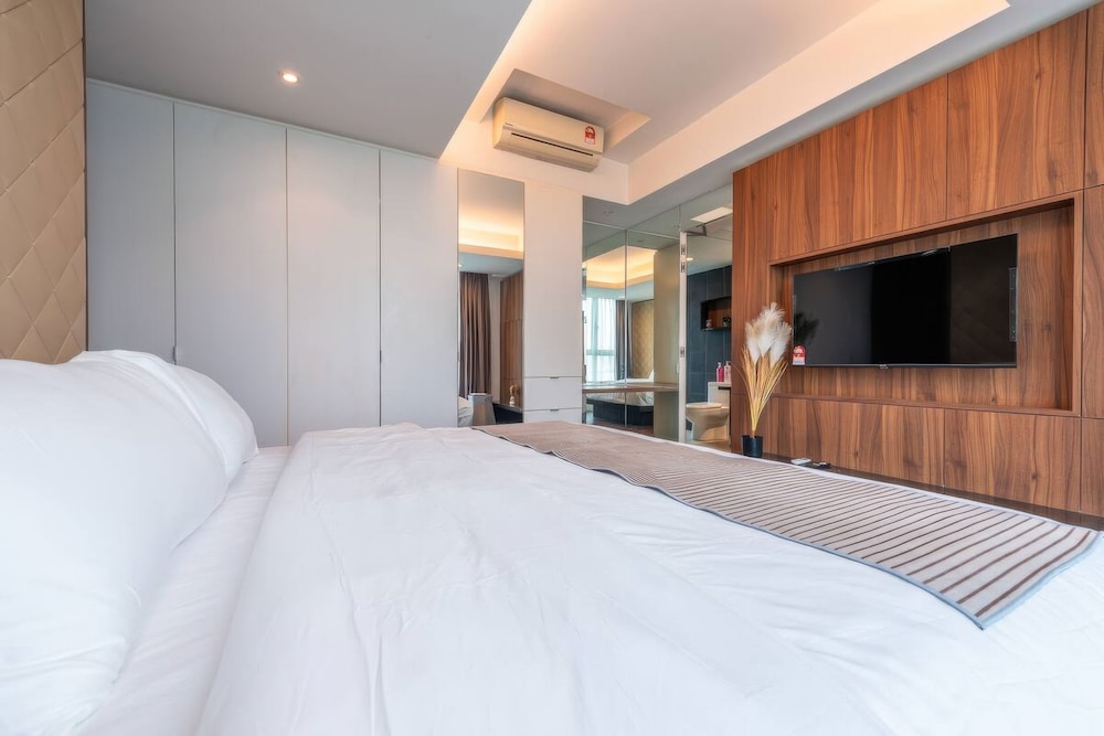 VERVE Suites KL South Apartments & Condo