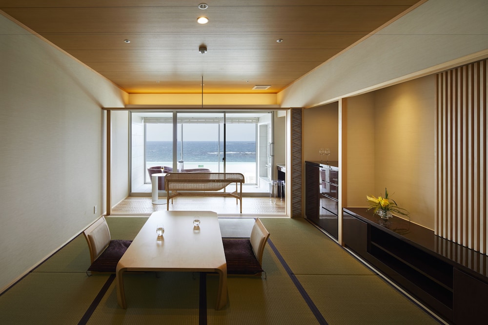 Hotel Sanrakuso