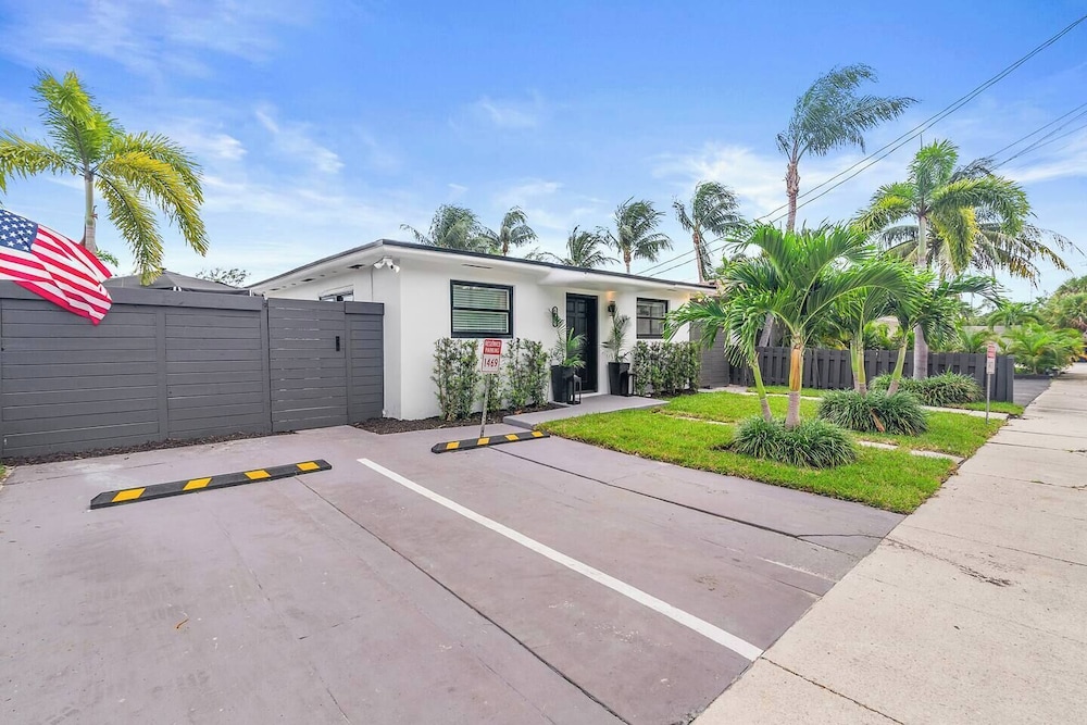 Waterfront Duplex Tropical Oasis