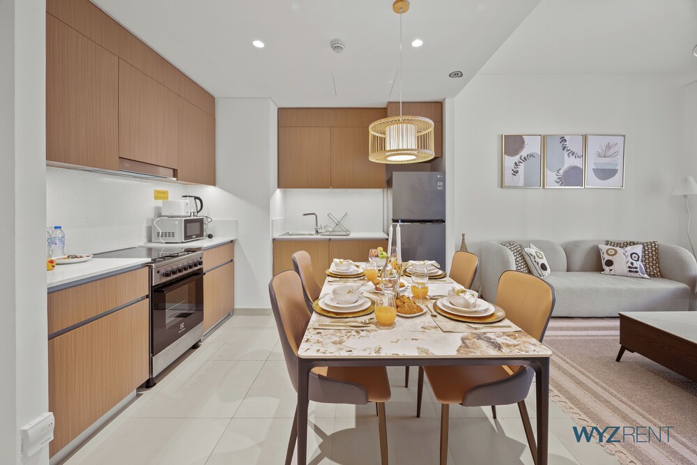 Earthy Elegant 1BR Surf 2 Creek Beach