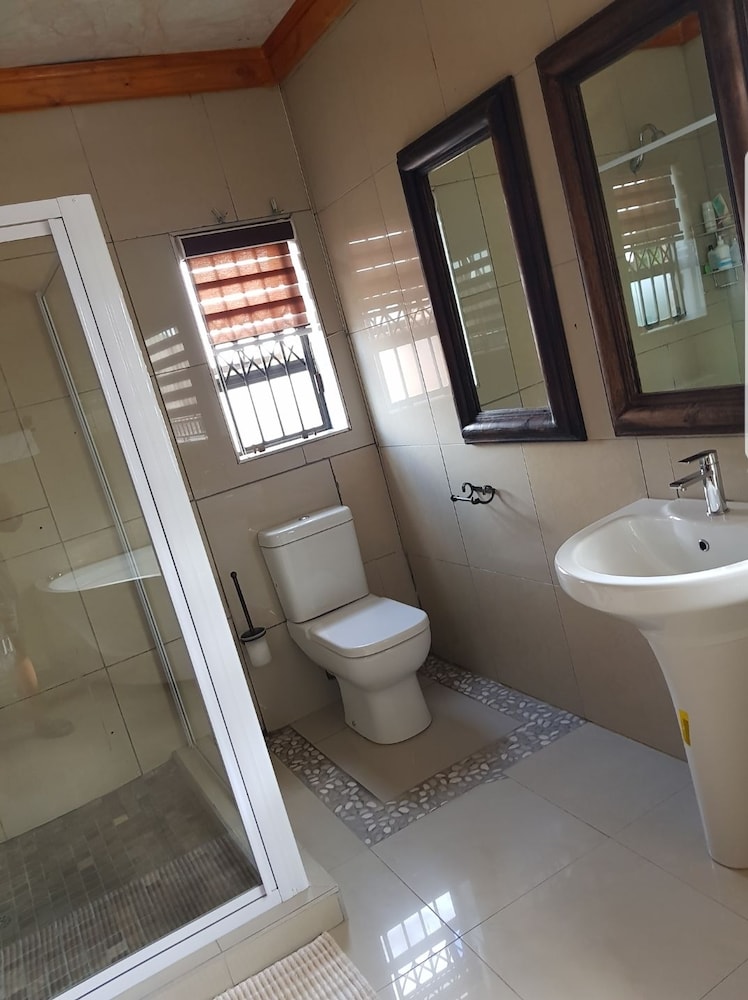 Kwantulindawo Guesthouse Newcastle