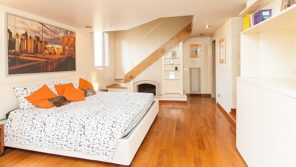 Rental in Rome Campo de Fiori Balcony
