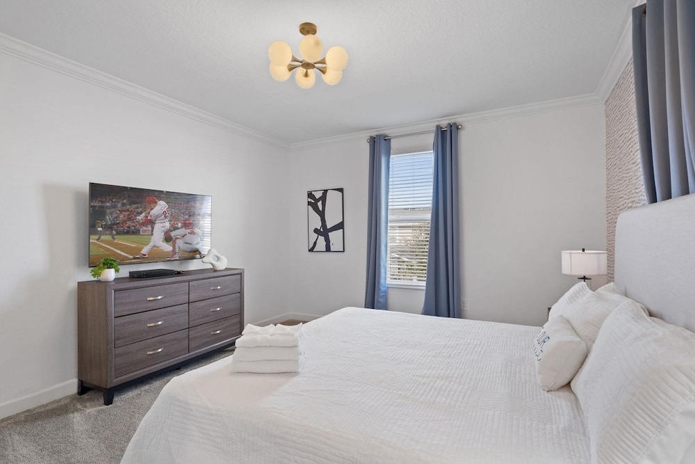 Chic 5bed Retreat Perfect for Family Getaways