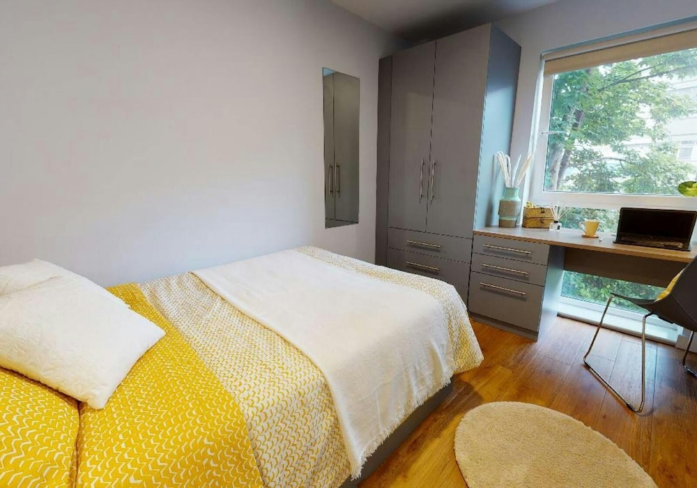 Student Only Private Room at Collingwood view 4
