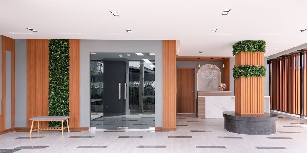 Aqua Residences