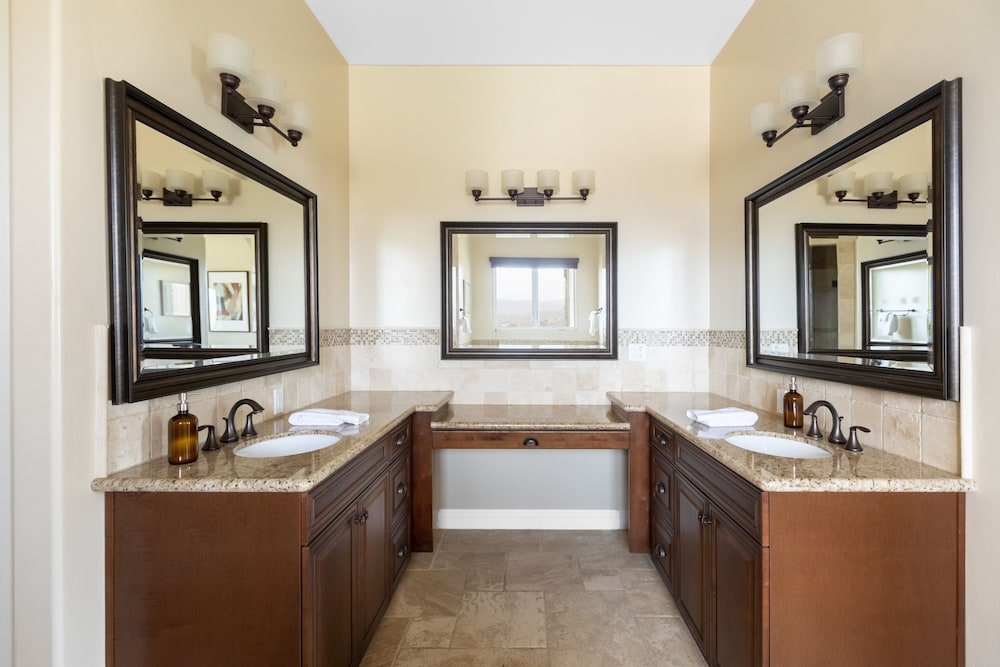 Palazzo Del Sol By Avantstay Breathtaking Home w Mountain Views Hot Tub