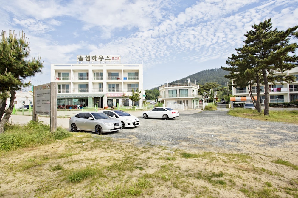 Solsum House