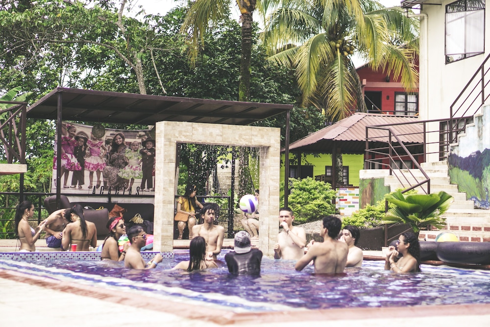 New Western - Property Image 8