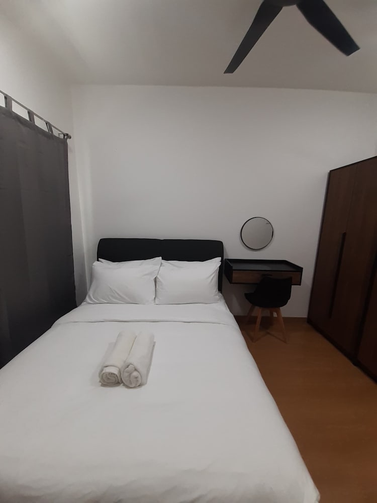 Maya Bay Residences