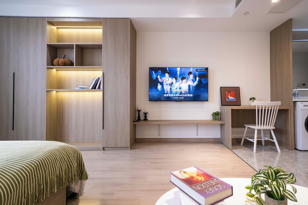 Book and Bed-QuYang Road