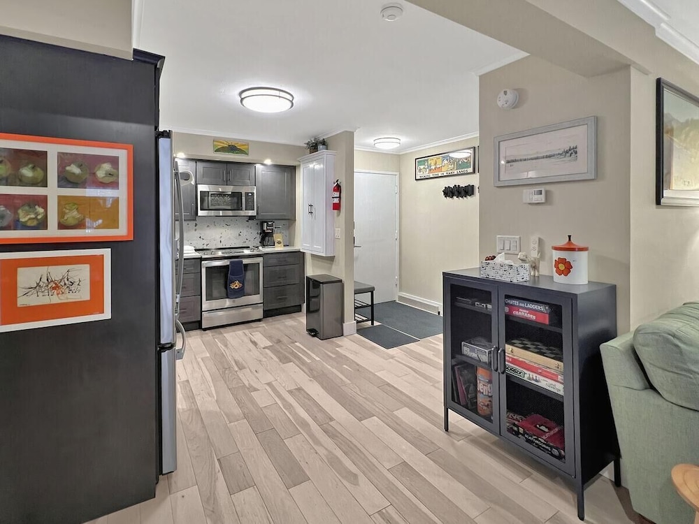 Gateway Condo A10