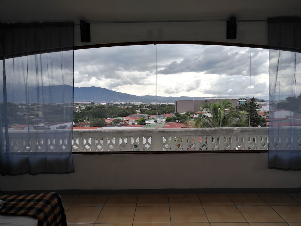 Hotel Mi Tierra Casa Blanca
